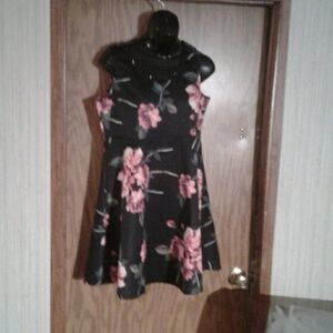 Amzplus Floral Dress Size XL (V)